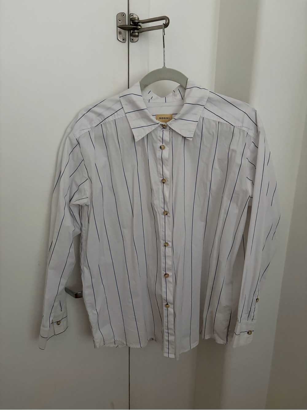 DONNI Pop Button Down 
Size Small